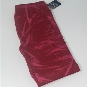 Ebb to Street Tight Wash Lululemon Leggings size 10 red & pink seamless